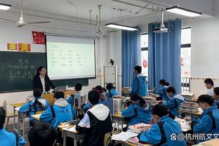 卡瓦哈尔近2个赛季均吃到红牌，在此之前的9个赛季只染红1次